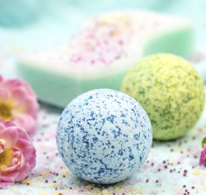 how to use bath bombs