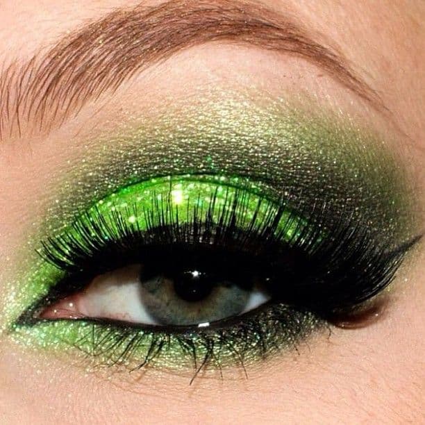 green eye shadow 